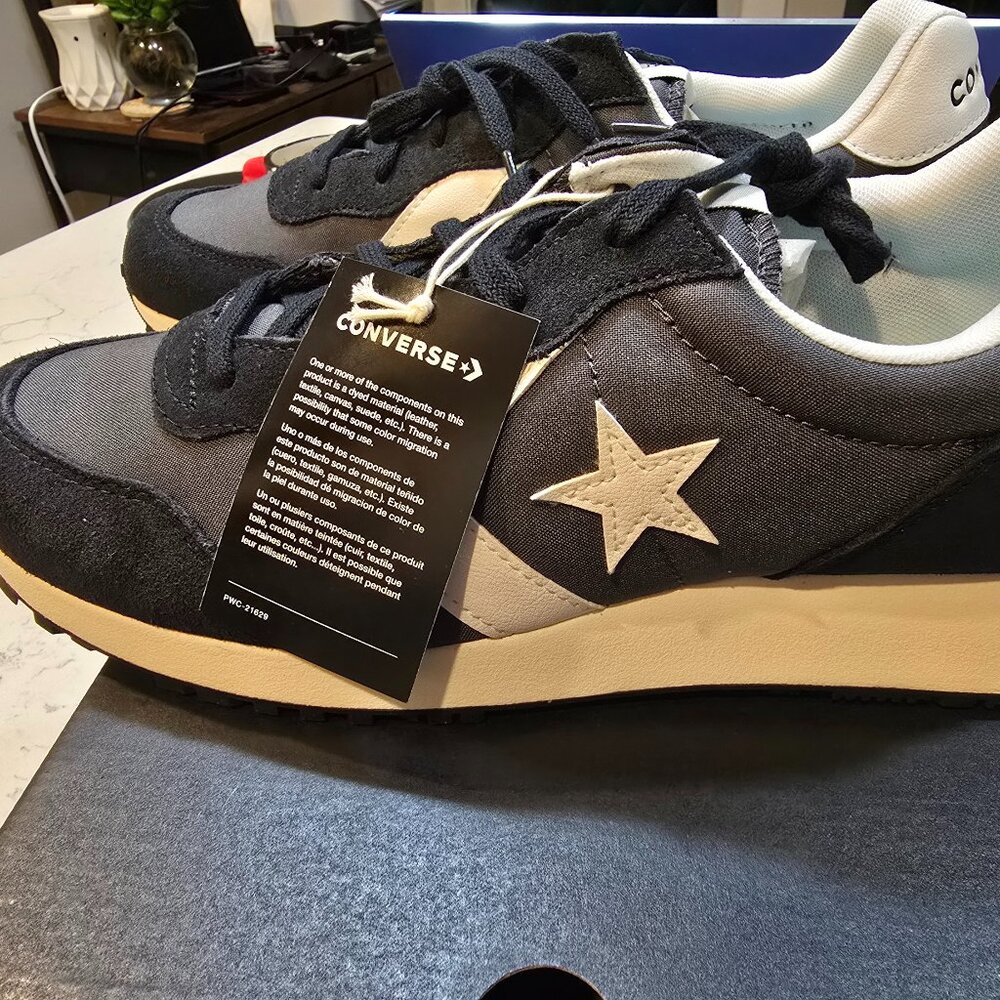 Converse Omega Trainer Sneakers Lifestyle Shoes Black A13378C mens size 10 NEW